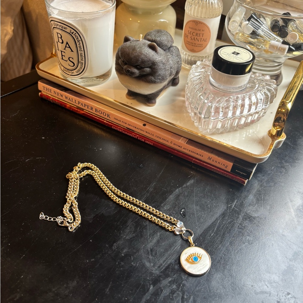 Elegant Gold Necklace with Eye Charm